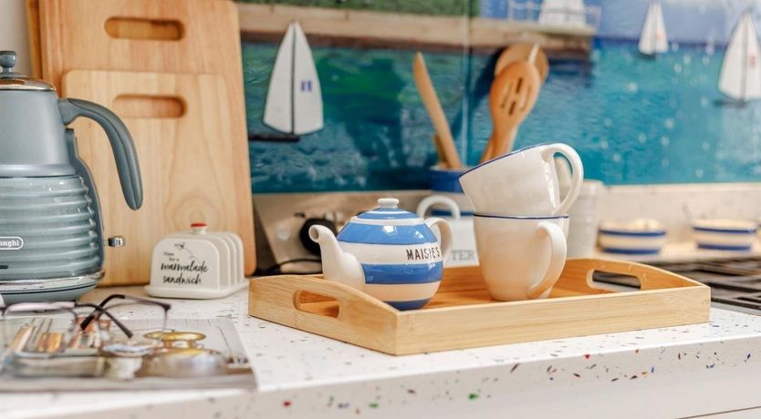 Photo of 4 Bed in Appledore