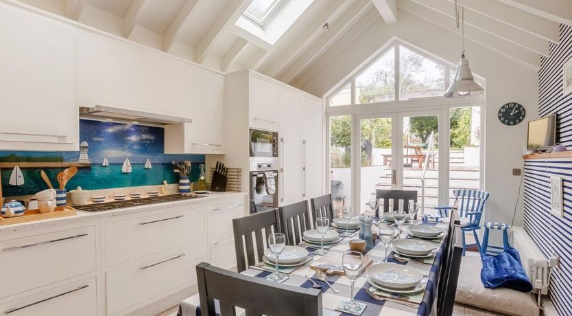 Photo of in Appledore (93051)