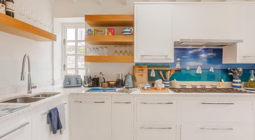 Photo of 4 Bed in Appledore