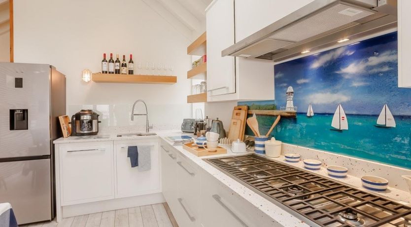 Photo of 4 Bed in Appledore