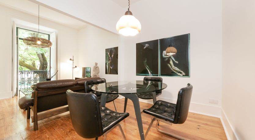 Photo of Pearl in the Sand