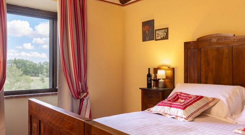 Photo of Titiro Toscano