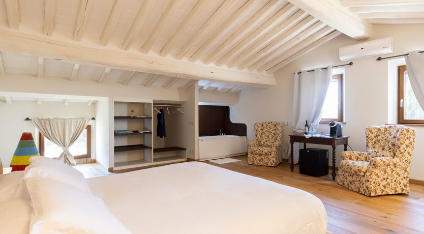 Photo of Titiro Toscano