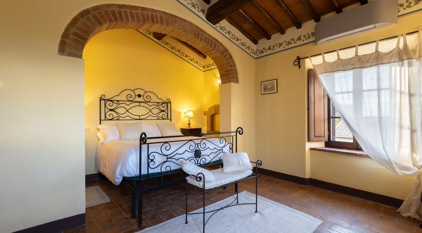 Photo of Titiro Toscano