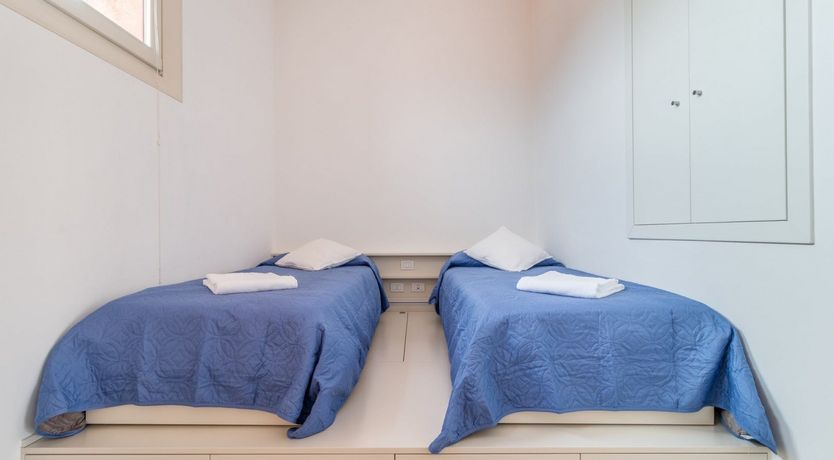 Photo of Blue Velvet Dreams