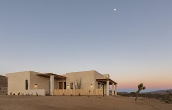 Sunlight on the Sand Holiday Home