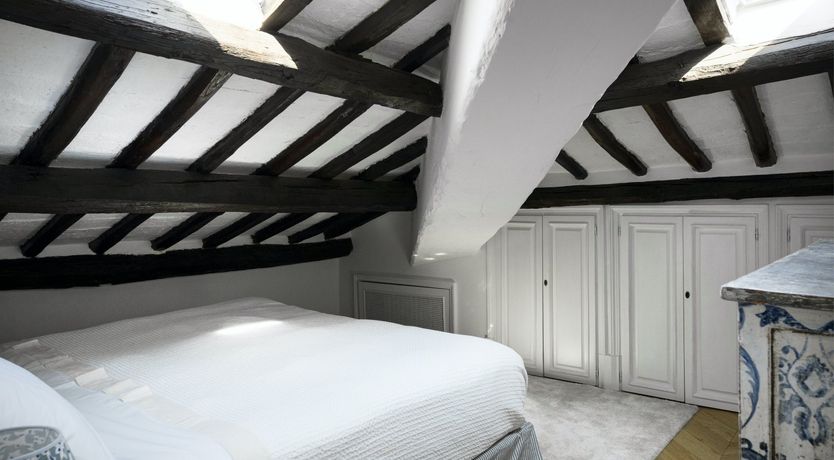 Photo of The Lady of Rome