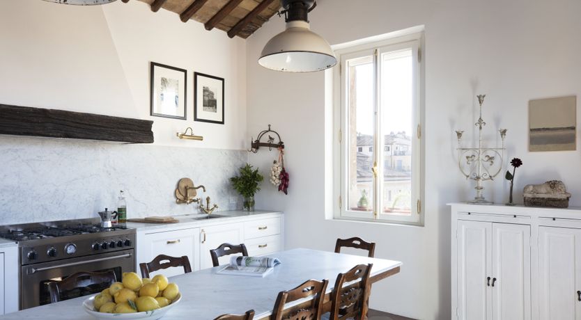 Photo of The Lady of Rome