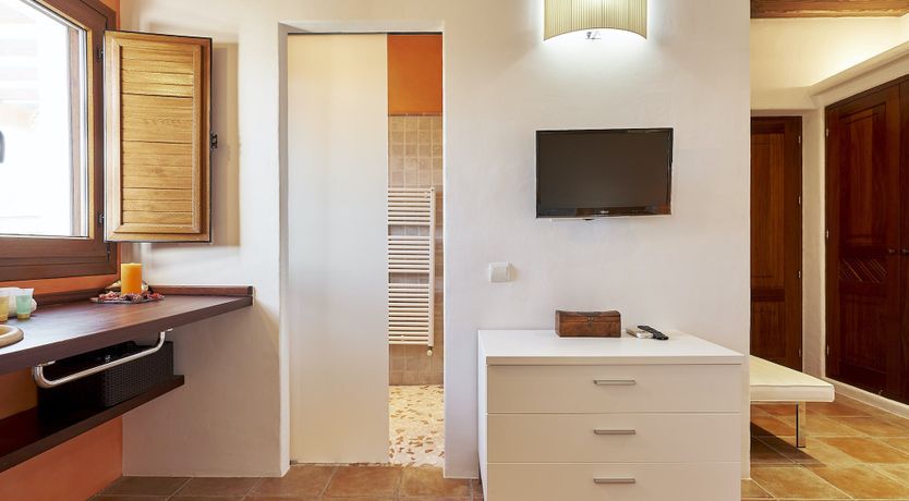 Photo of Island Essence