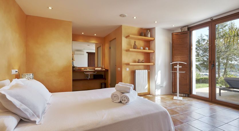 Photo of Island Essence