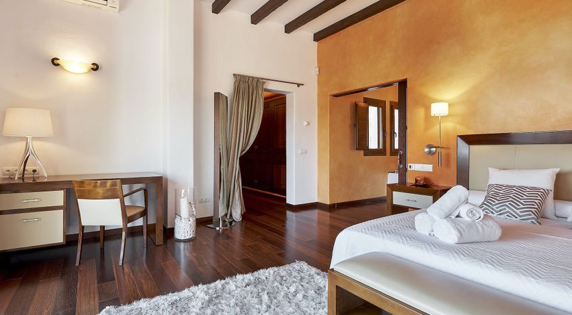 Photo of Island Essence