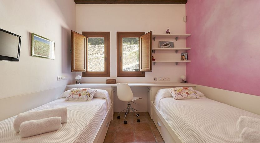 Photo of Island Essence