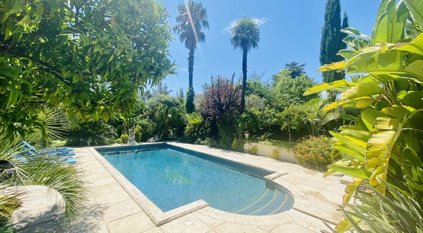 Photo of French Chardonnay