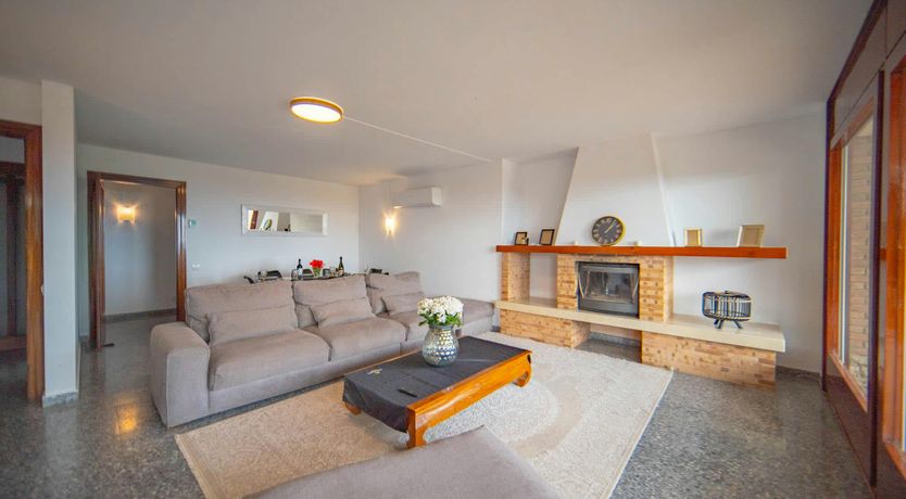 Photo of Luxury by the Sea