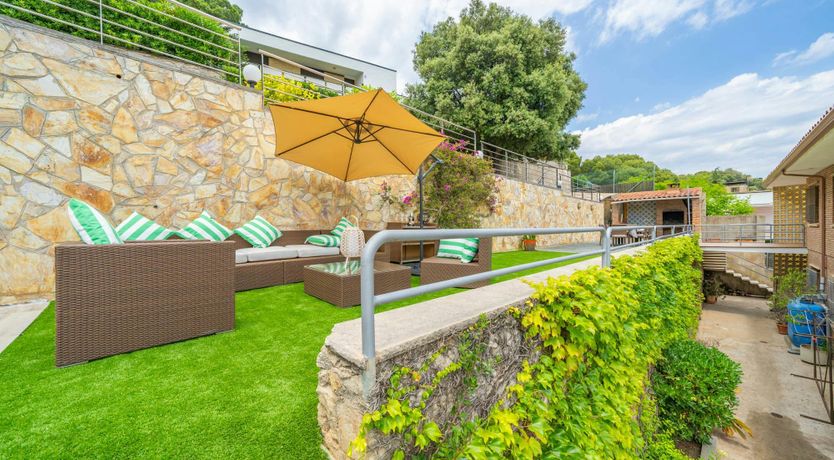 Photo of Luxury by the Sea