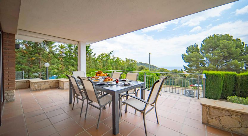 Photo of Luxury by the Sea