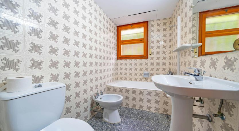 Photo of Luxury by the Sea