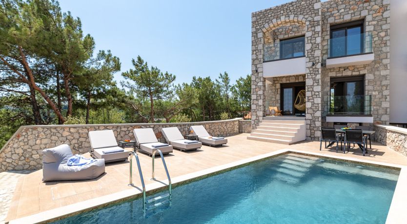 Photo of Seaesta Villas