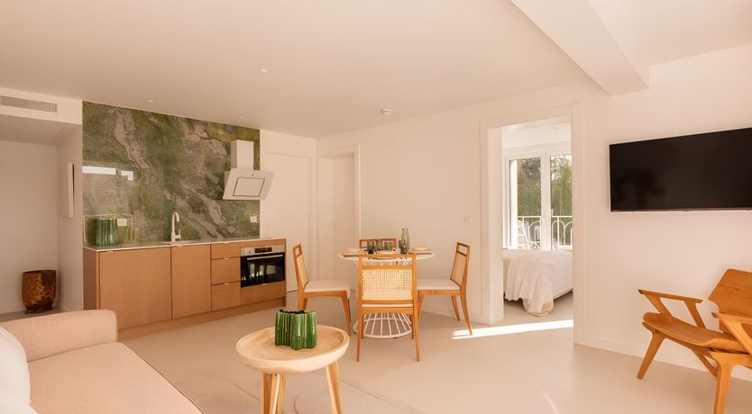 Photo of Boulevard Serenity