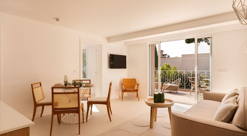 Photo of Boulevard Serenity