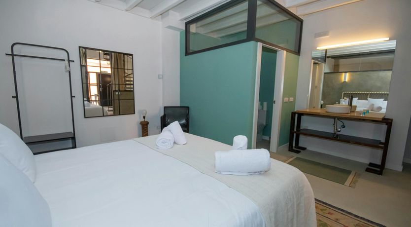 Photo of Elegant Hideaway