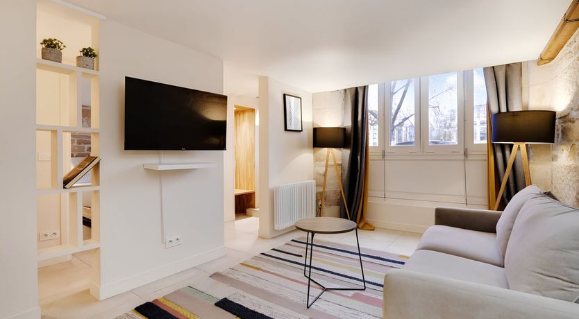 Photo of The Seine Serenade