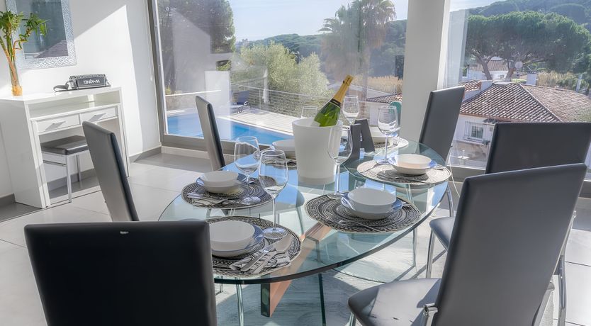 Photo of Elegant Beach Retreat