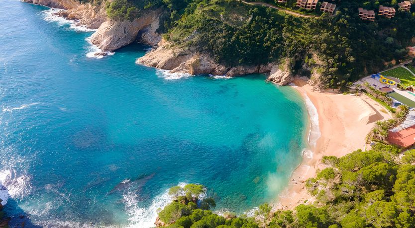 Photo of Elegant Beach Retreat