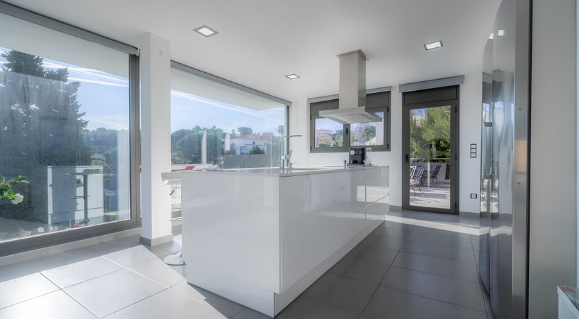 Photo of Elegant Beach Retreat