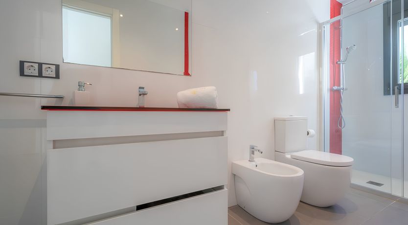 Photo of Elegant Beach Retreat