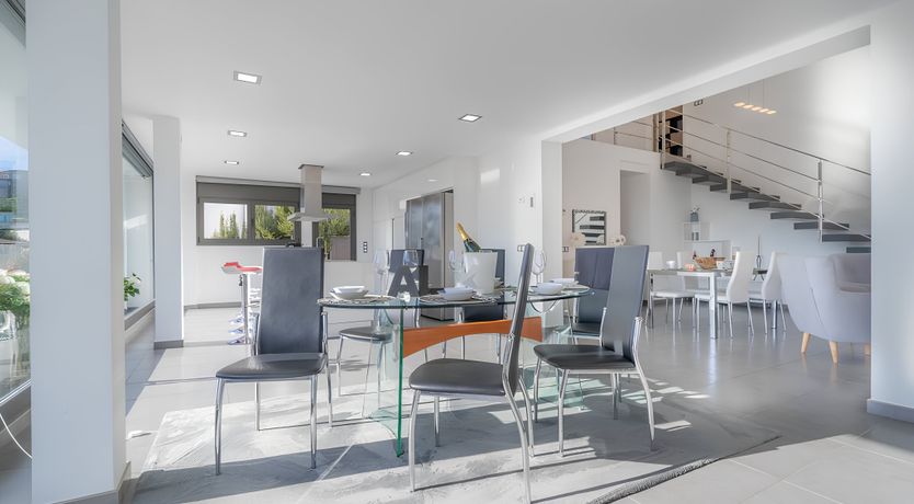 Photo of Elegant Beach Retreat