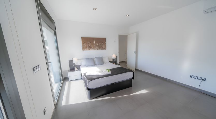 Photo of Elegant Beach Retreat