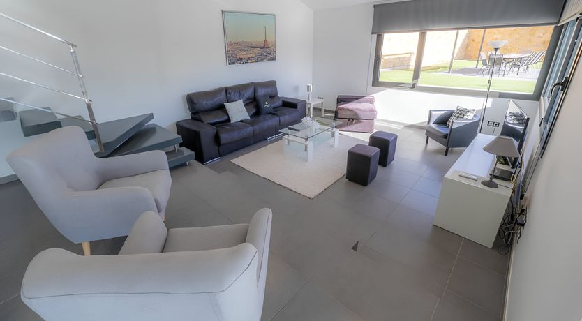 Photo of Elegant Beach Retreat