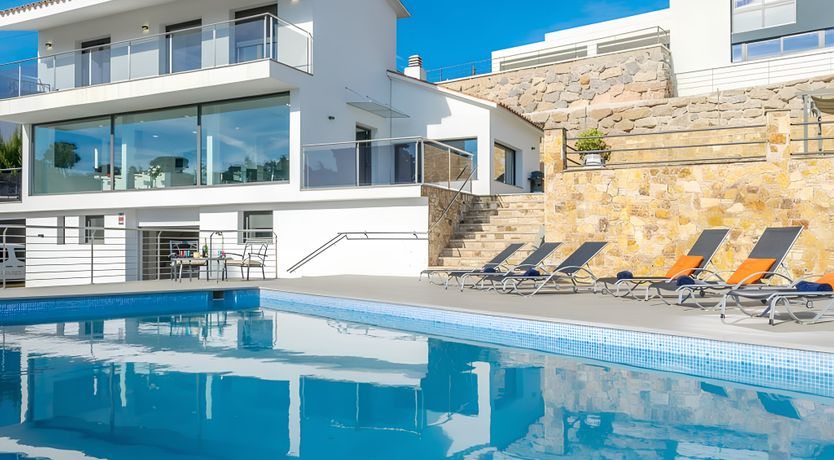 Photo of Elegant Beach Retreat