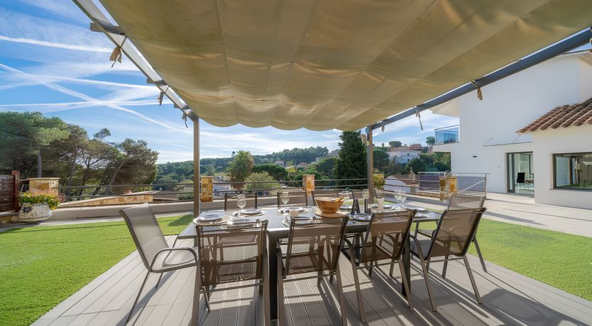 Photo of Elegant Beach Retreat