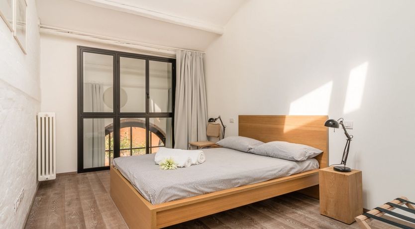 Photo of The Midas Lamp