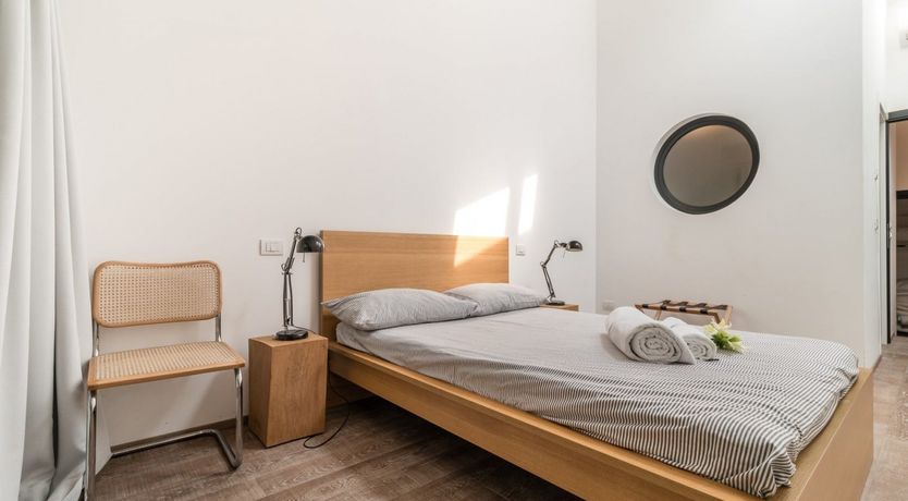 Photo of The Midas Lamp