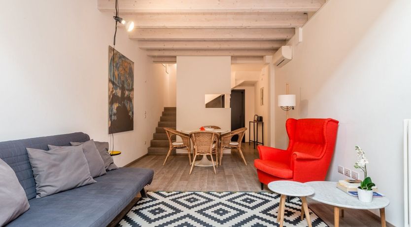 Photo of The Midas Lamp