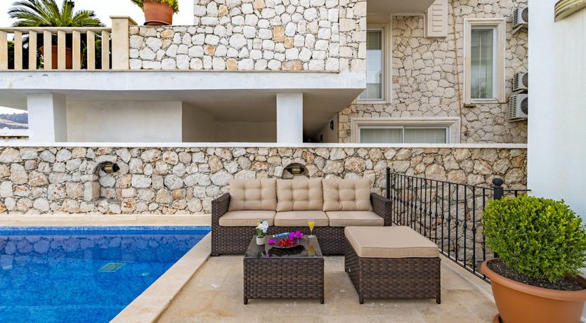 Photo of Rhodan Blue