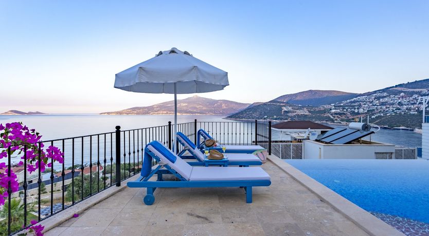 Photo of Rhodan Blue