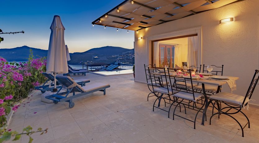 Photo of Rhodan Blue