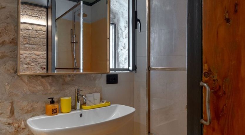 Photo of The Rose of the Valley