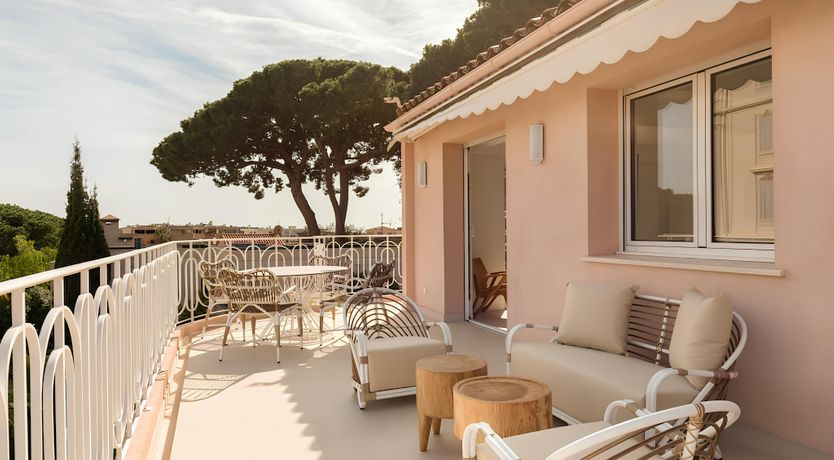 Photo of The Rose Retreat