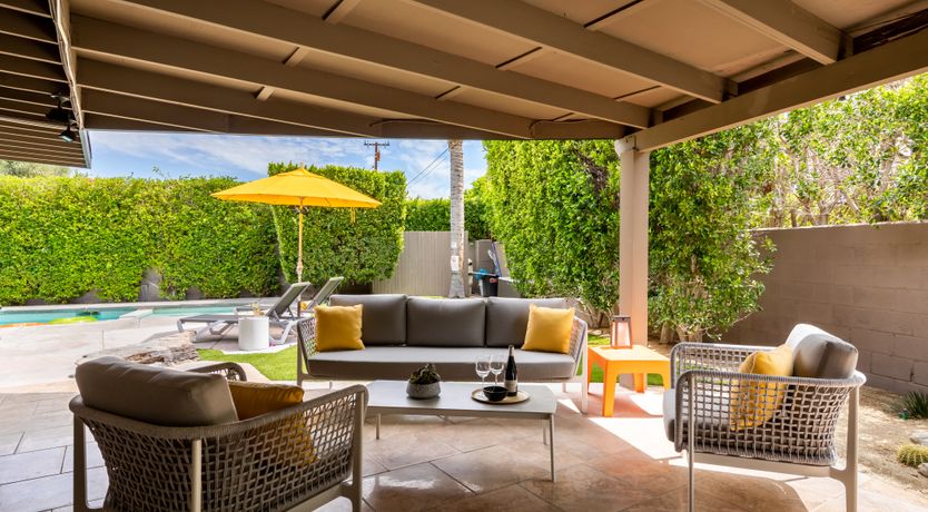 Photo of Charm & Art