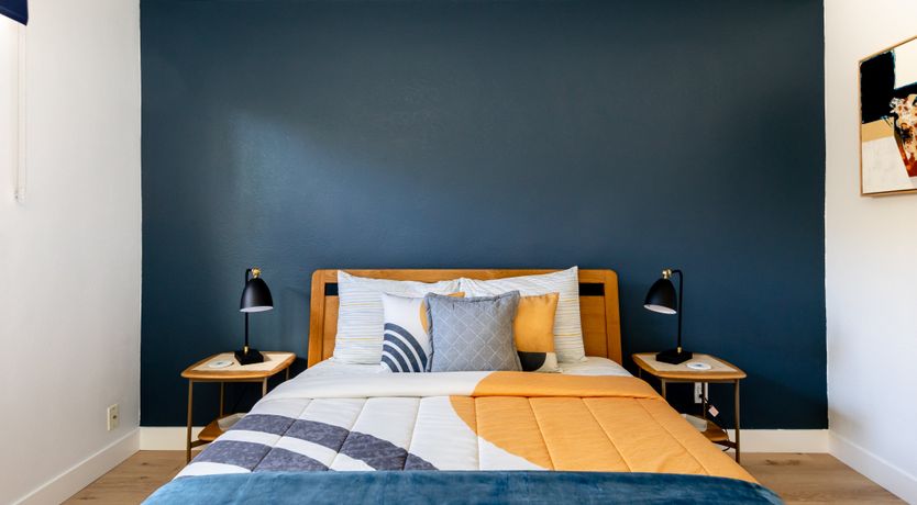 Photo of Charm & Art