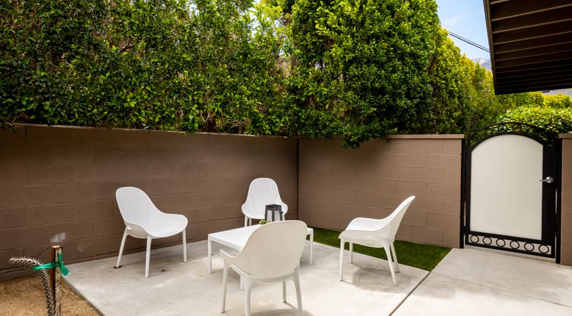 Photo of Charm & Art