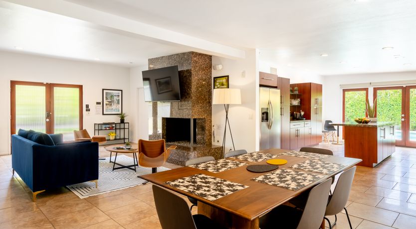 Photo of Charm & Art