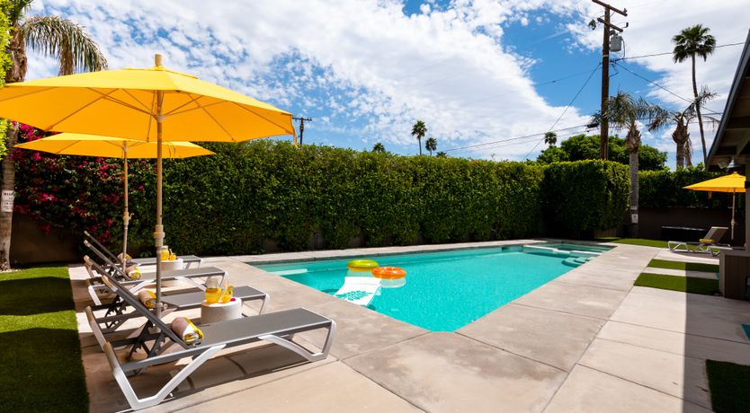 Photo of Charm & Art