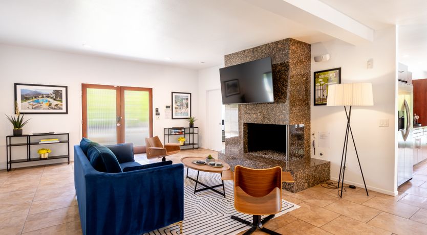 Photo of Charm & Art