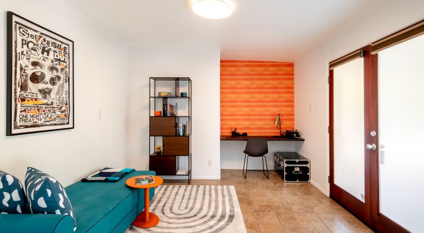 Photo of Charm & Art